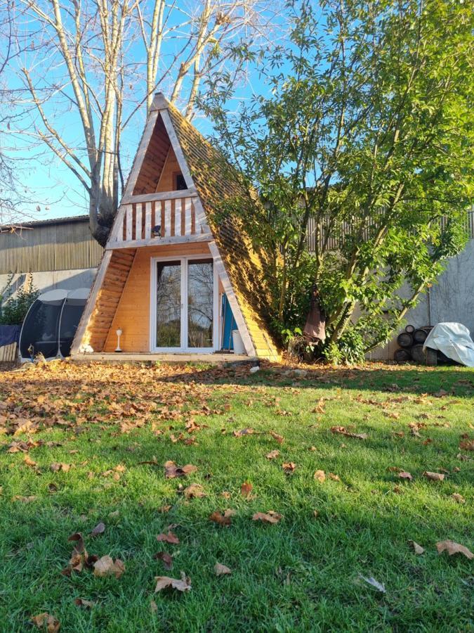 Le Chalet Tipi Avec Jacuzzi Et Jardin Troyes Exterior foto